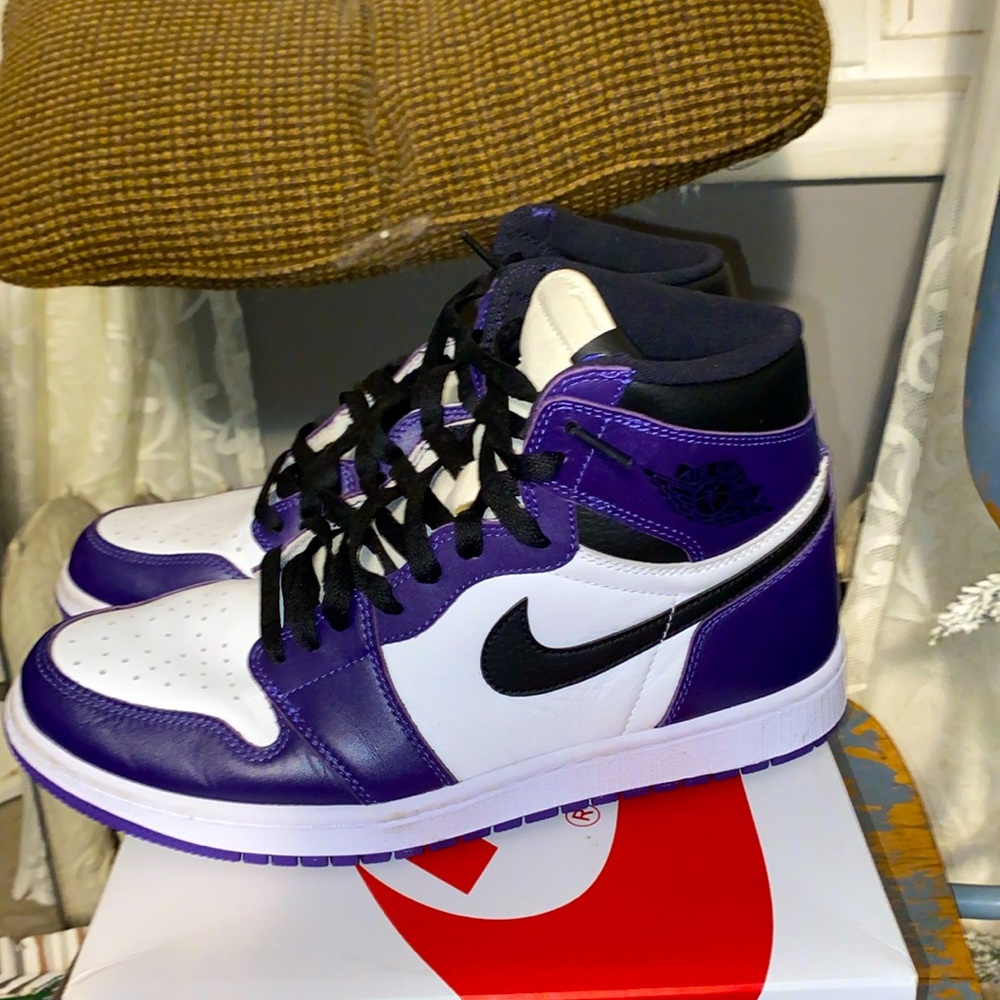 Jordan 1 “ Royal Purple “